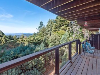 14826 Skyline Boulevard