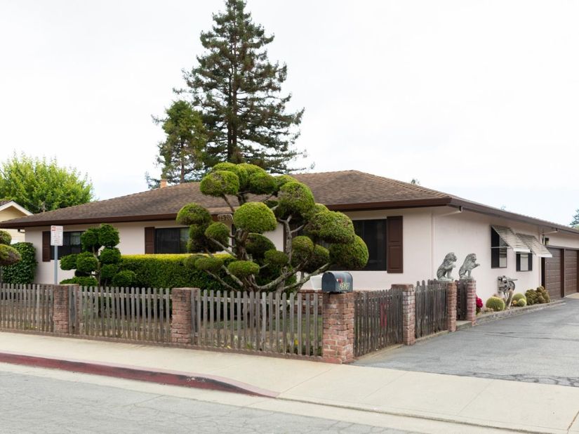 2520 Howe Street, Santa Cruz CA 95065