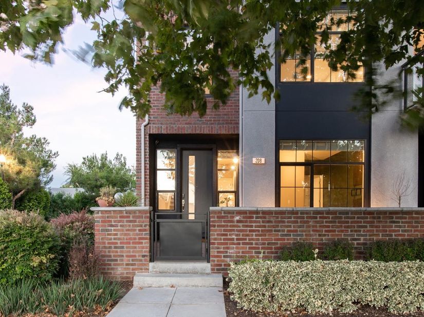 208 Railway Avenue, Campbell CA 95008