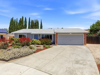 406 La Pala Place