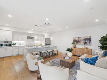 16015 Bartlett Court