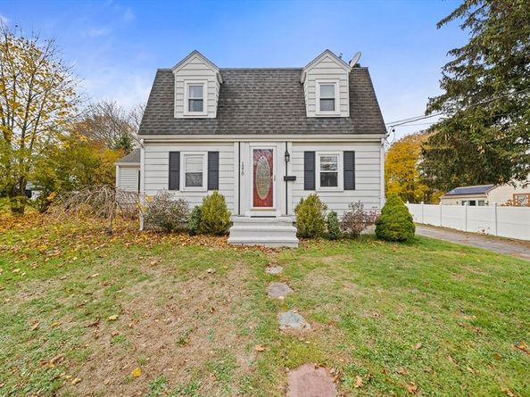 1210 Washington St, Abington MA 02351