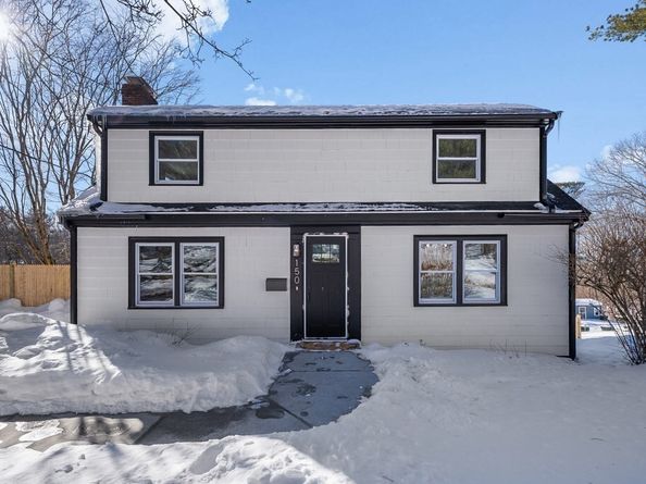 150 Grove St, Reading MA 01867