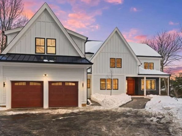 60R Lynnbrook Rd, Lynnfield MA 01940