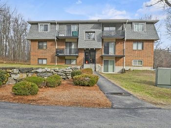 176 Maple Ave