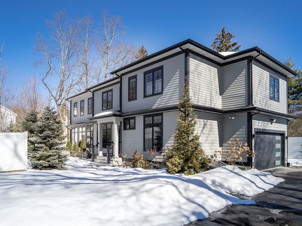 32 Lantern Lane, Wellesley MA 02481