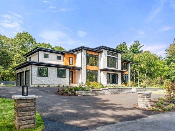 68 Locust Lane, Needham MA 02492