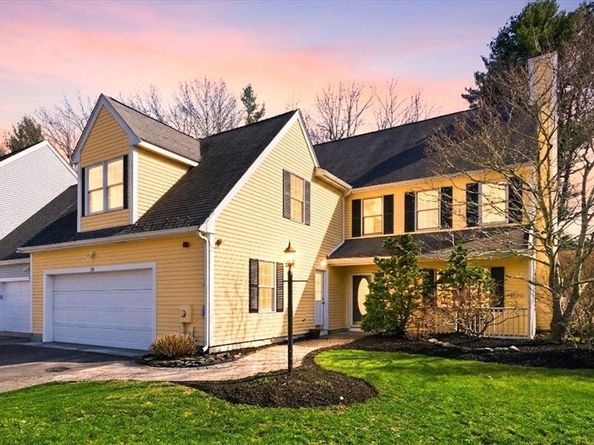 124 Clear Pond Dr 124, Walpole MA 02081