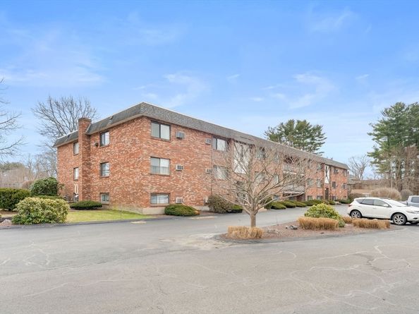 65 Mccormick Ter 10, Stoughton MA 02072
