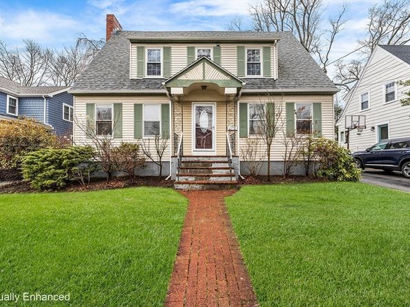 30 Stearns Rd, Belmont MA 02478
