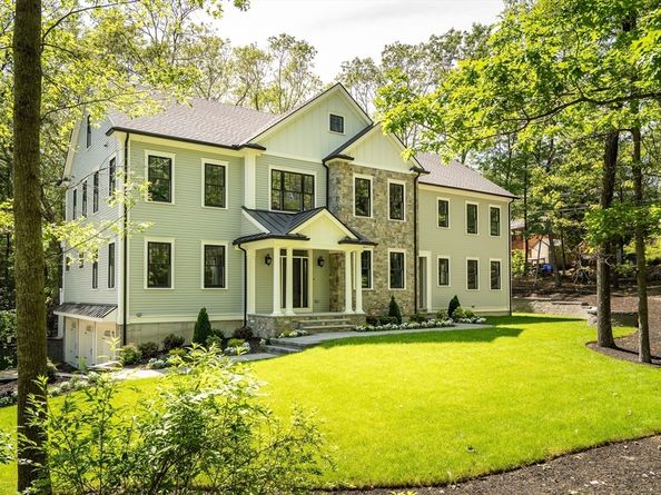 18 Heritage Dr, Lexington MA 02420