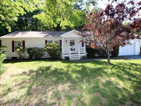 507 Crystal Way, Middleboro MA 02346