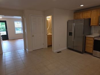 956 Warren Ave