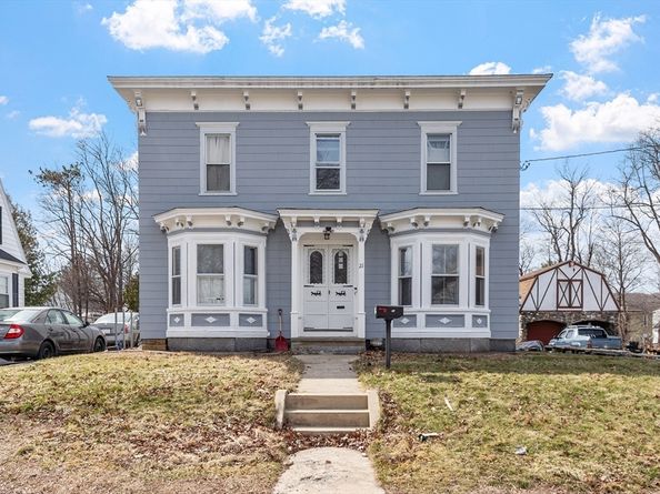21 Burnap St, Fitchburg MA 01420