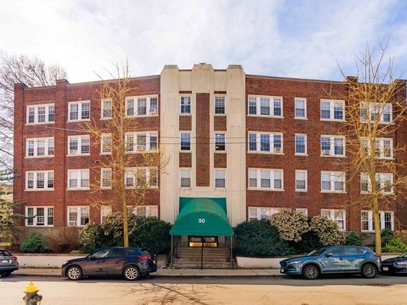 90 Kilsyth Road 31, Boston MA 02135