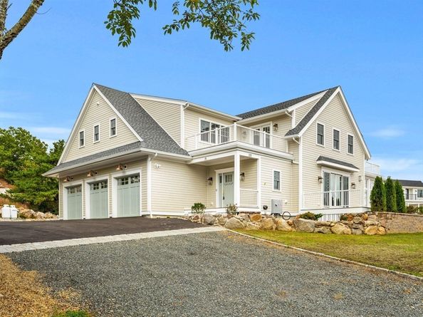 220 Atlantic St, Gloucester MA 01930