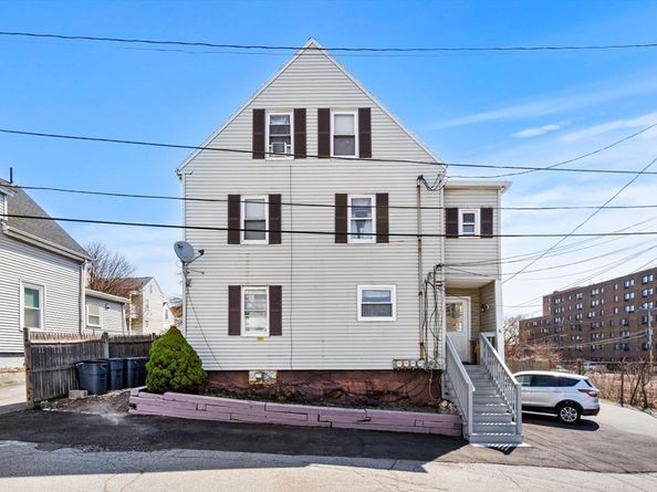 6 Munroe St, Peabody MA 01960