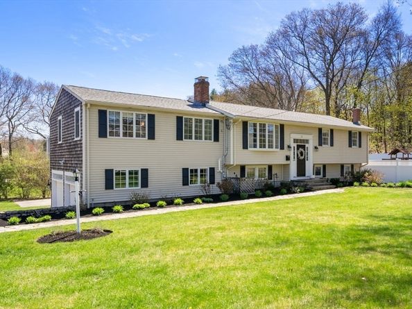 21 French St, Hingham MA 02043