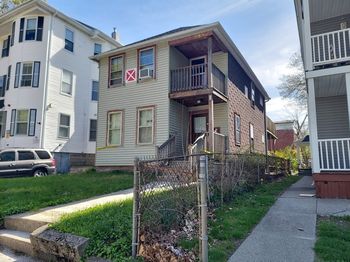 63 Charlotte St