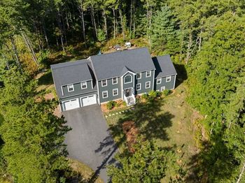 17 Pond Edge Trl