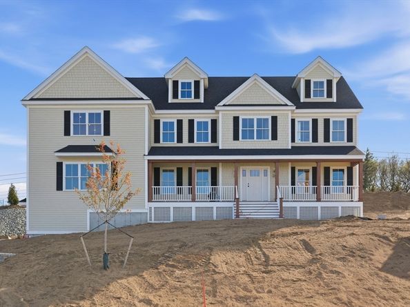 16 Couture Way, Middleton MA 01949
