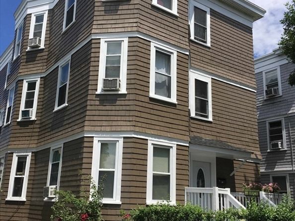 3985 Washington St, Boston MA 02131