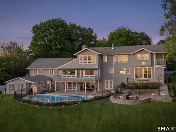 132 Merrimac Drive, Trumbull CT 06611
