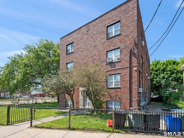 305 Parrott Avenue, Bridgeport CT 06606