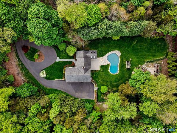 49 Mollbrook Drive, Wilton CT 06897
