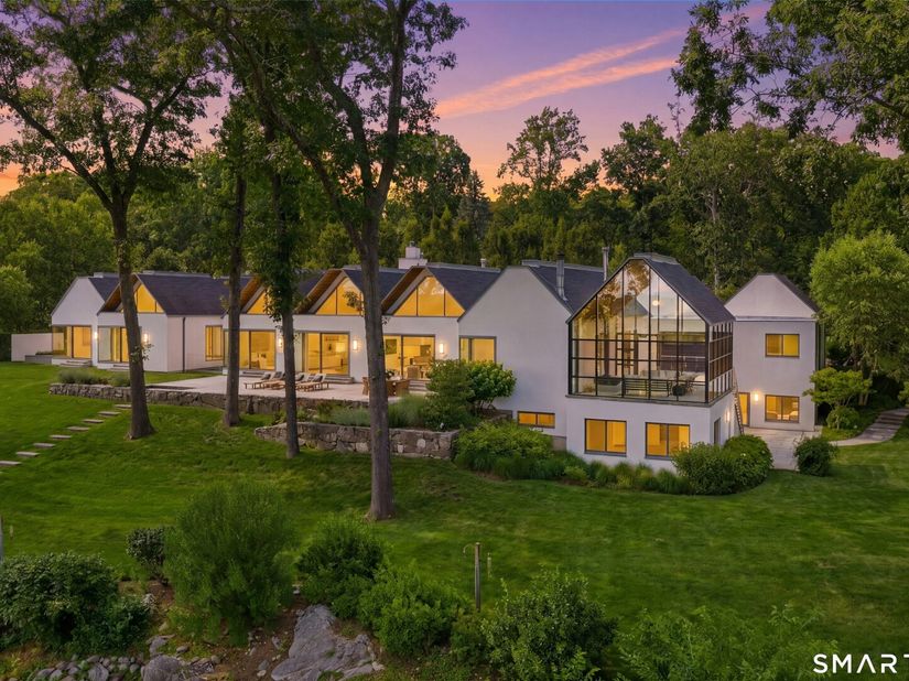 10 Dragonwood Lane, Weston CT 06883