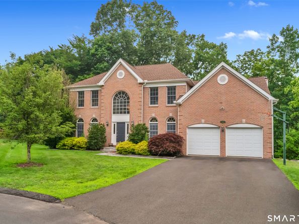 104 Salem Road, Trumbull CT 06611