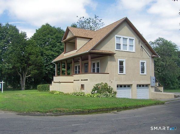 21 Wakelee Avenue, Shelton CT 06484