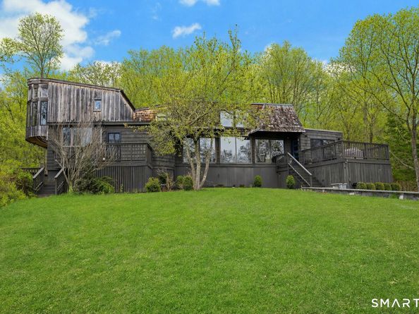 22 Hill Farm Road, Weston CT 06883