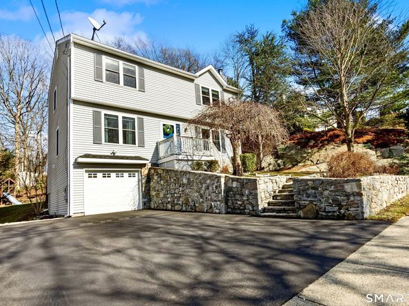 28 Ridge Lane, Shelton CT 06484