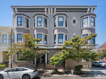 800 York Street