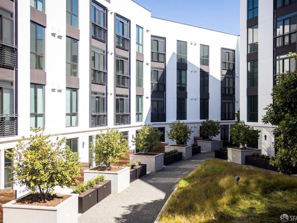 1 Bristol Court 223, San Francisco CA 94130