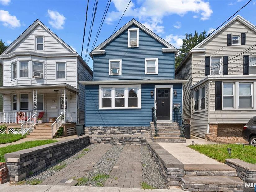 93 27th Street, Bayonne NJ 07002