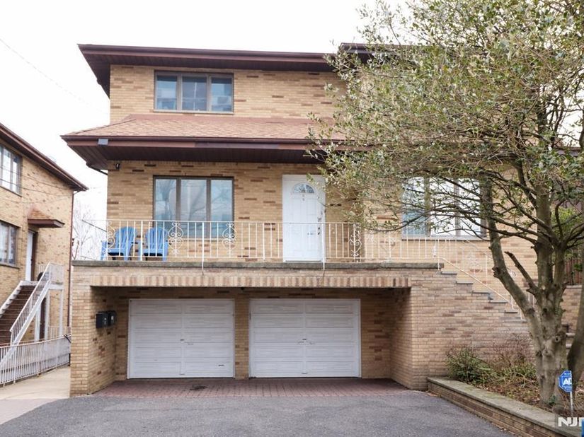 1359 15th Street, Fort Lee NJ 07024