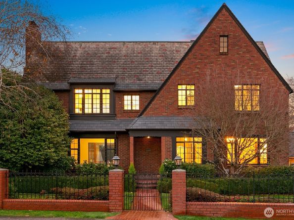 1994 Shenandoah Drive E, Seattle WA 98112