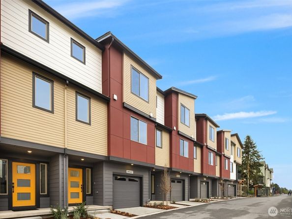 26584 NE 143rd Street NE 2B, Duvall WA 98019