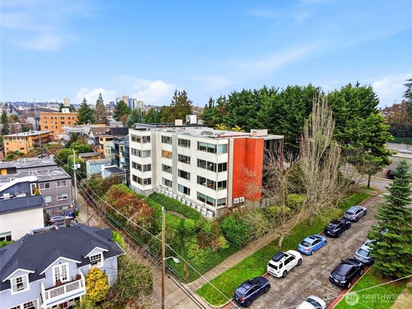 2703 Boylston Avenue E 101, Seattle WA 98102