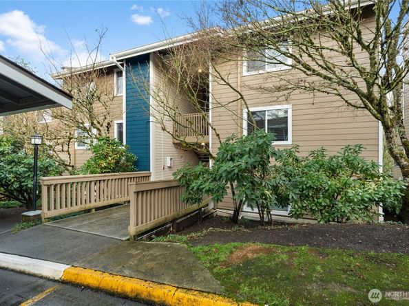 20156 Vikings Crest NE 7304, Poulsbo WA 98370