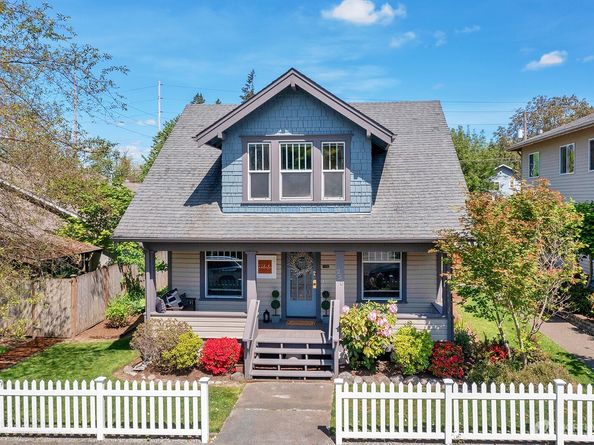 250 SE Andrews Street, Issaquah WA 98027