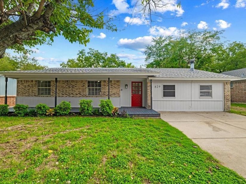 829  Quail Terrace , Mansfield Texas 76063
