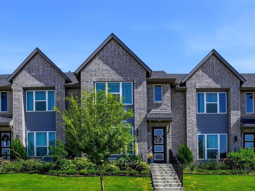 1085  Carnation Drive , Crowley Texas 76036