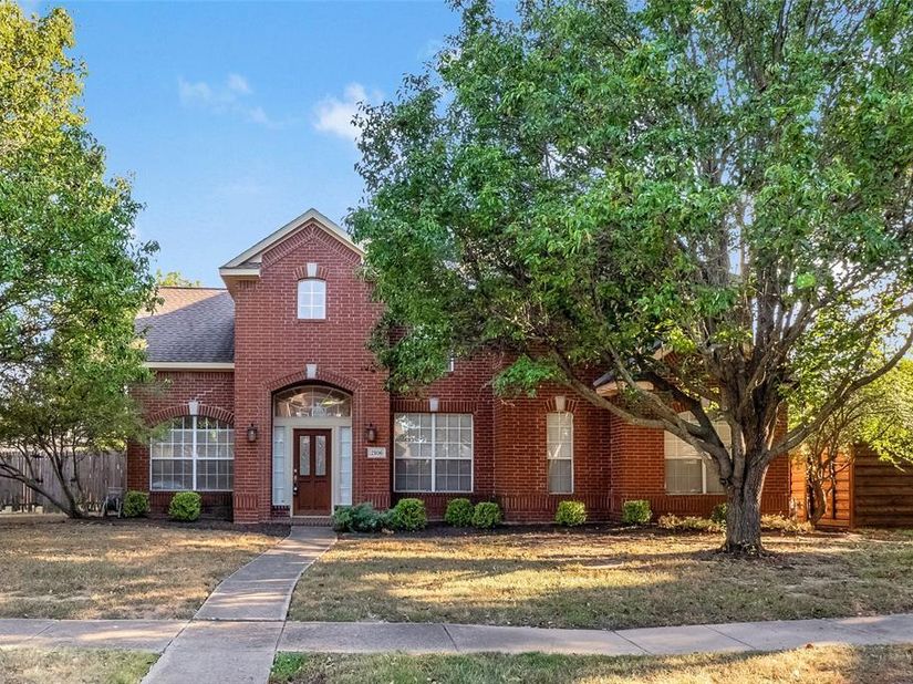 2106  Hillside Drive , Rowlett Texas 75088