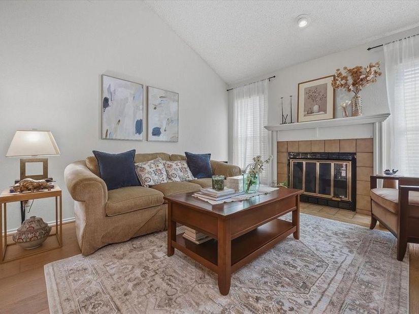 264  Jefferson Parkway , Fort Worth Texas 76107