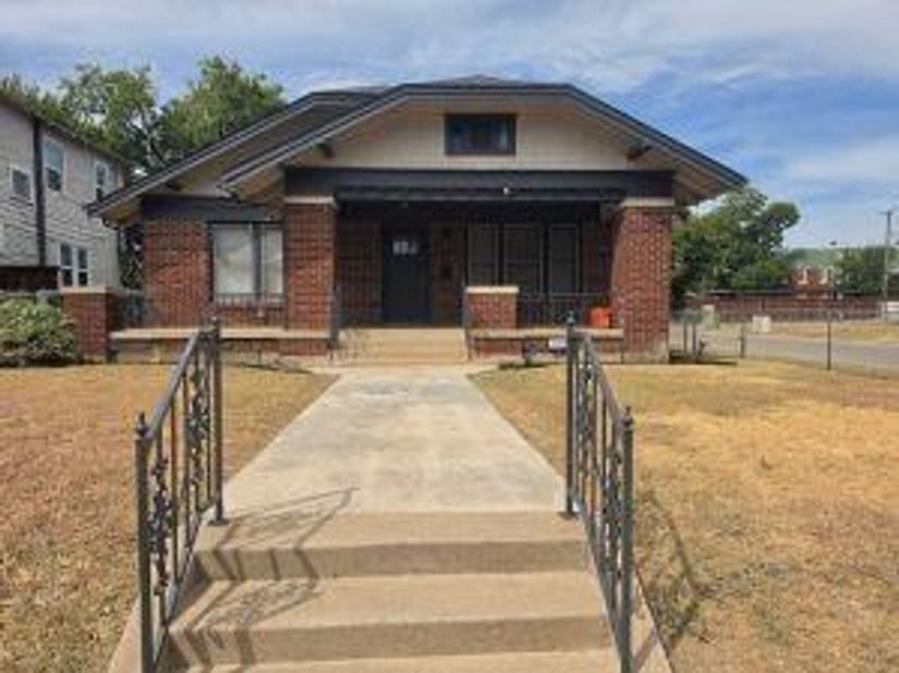 2900 S Jennings Avenue , Fort Worth Texas 76110