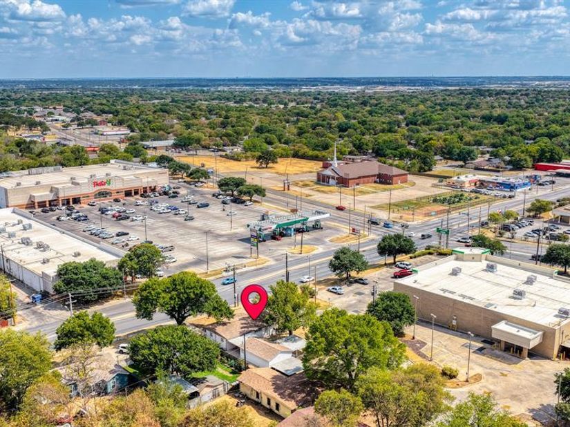 3008  Miller Avenue , Fort Worth Texas 76105