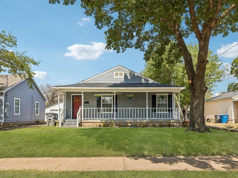 4227  Shelley Boulevard , Dallas Texas 75211